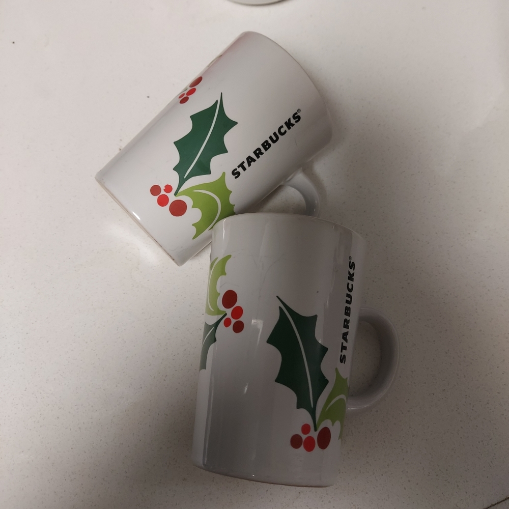 Starbucks pair of 2011 mistletoe coffee cups